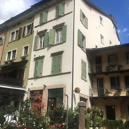 Etta Apartment *
